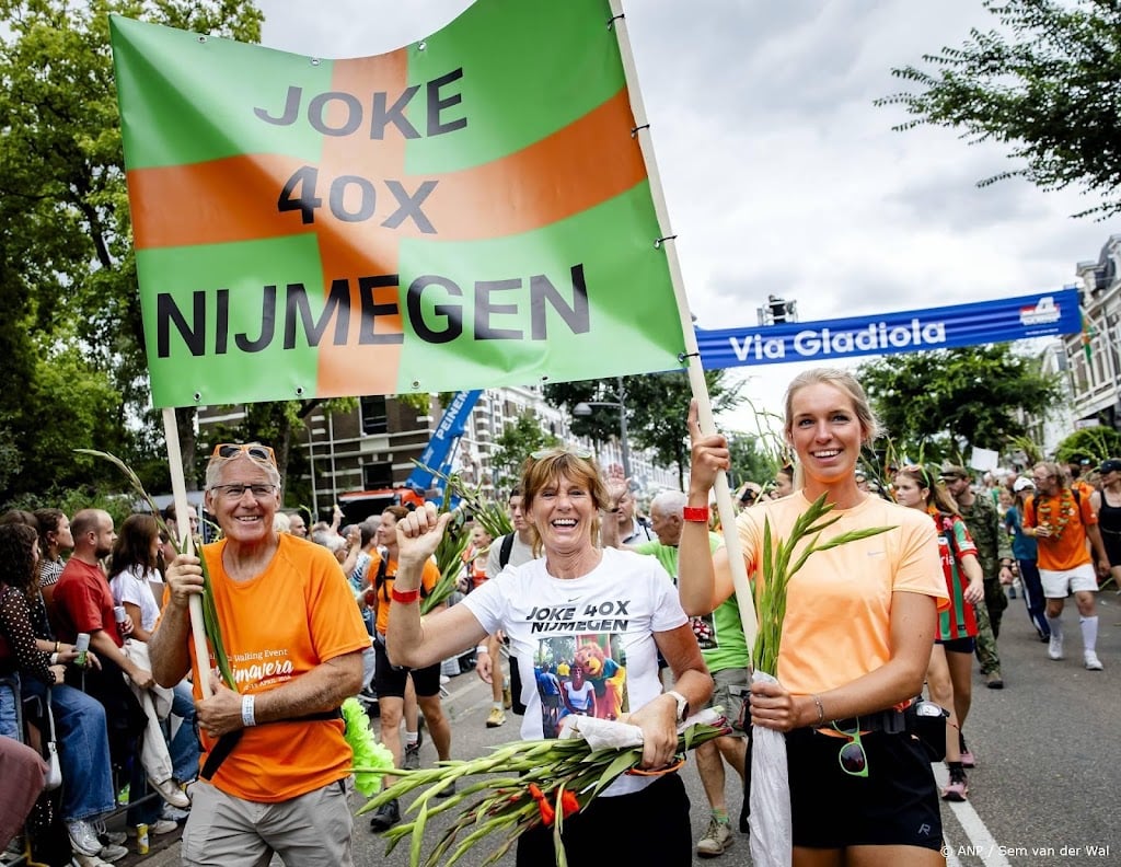 Ruim 42.000 Vierdaagsewandelaars halen de eindstreep