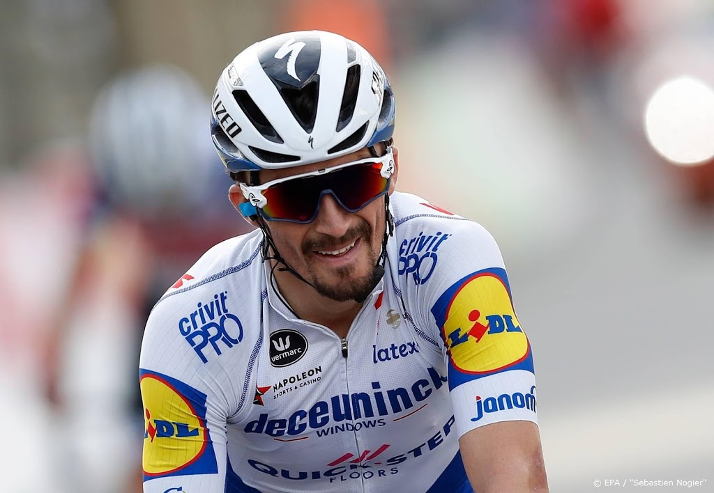 Alaphilippe en Bennett Tourtroeven Deceuninck - Quick-Step