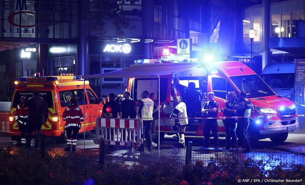 Drie doden en vier zwaargewonden in Solingen, dader voortvluchtig