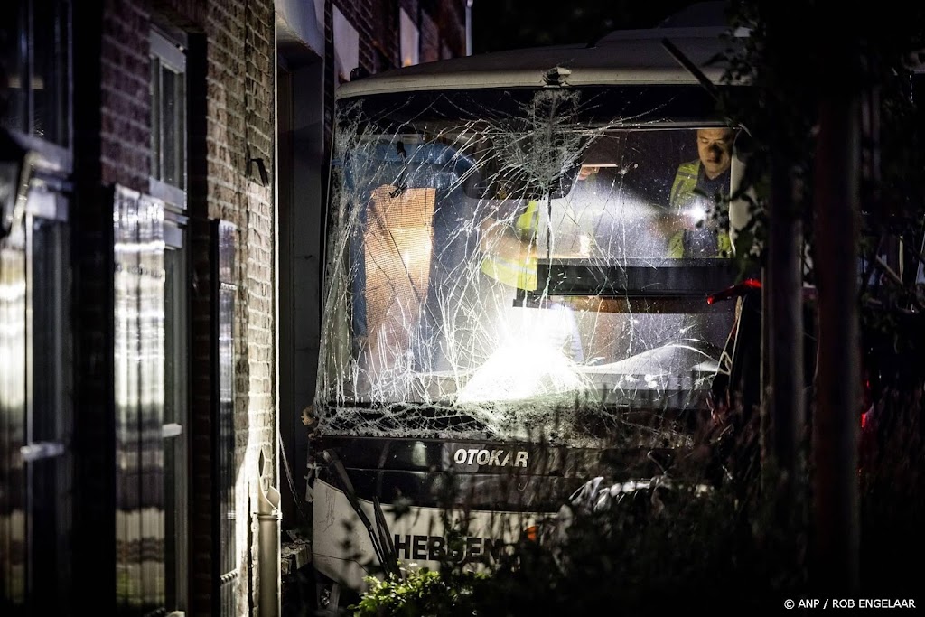 Dode door ongeluk met touringcar in Beek en Donk is 79-jarige man