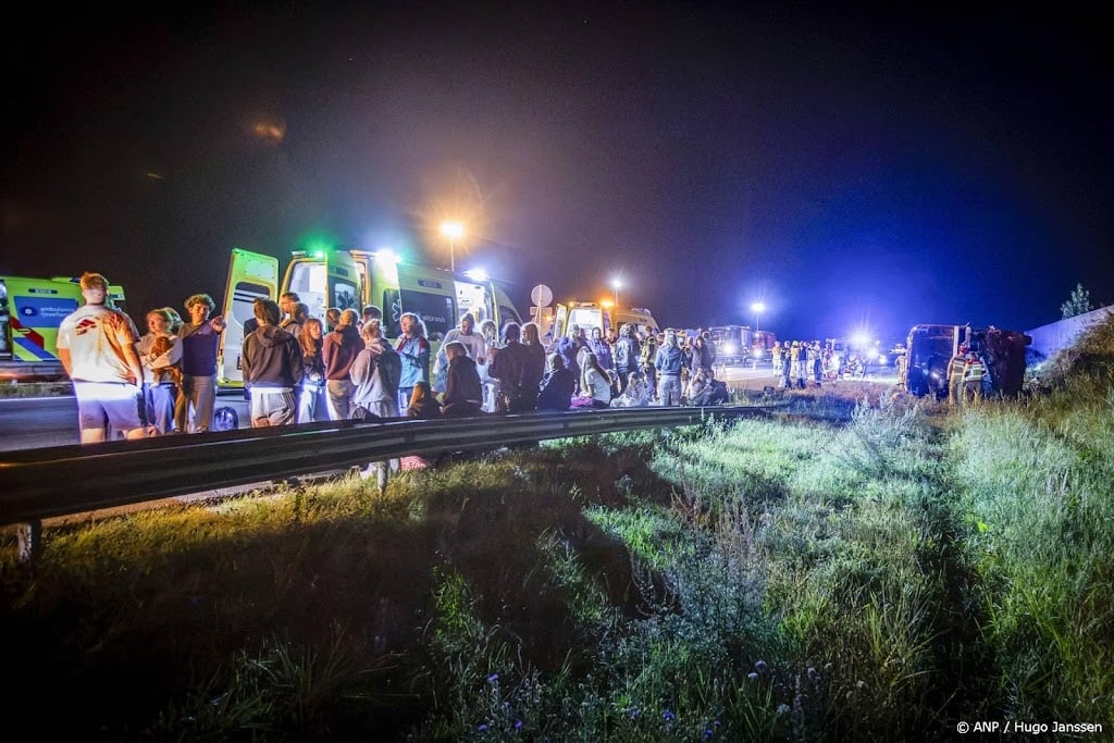 Duitse school na crash A28: geen levensbedreigende verwondingen