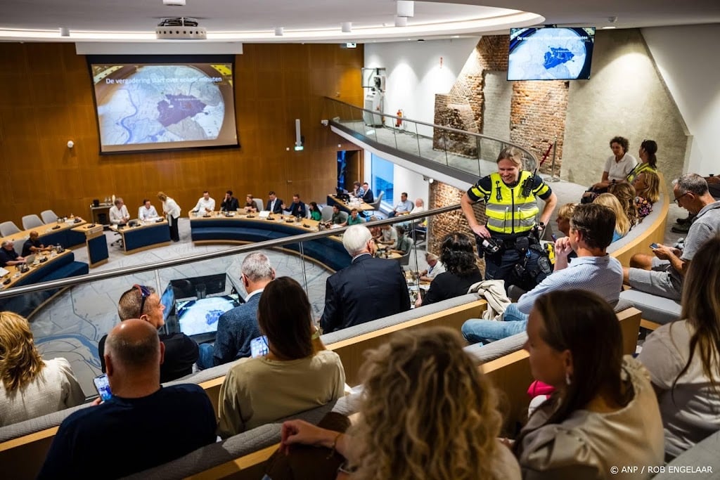 Honderd mensen bij inspraakavond over asielopvang Engelen