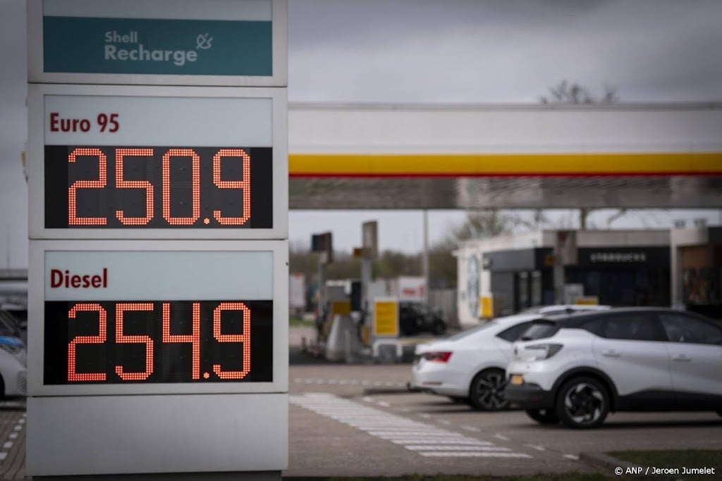 ING: aantal tankstations daalt mogelijk sneller om dure brandstof