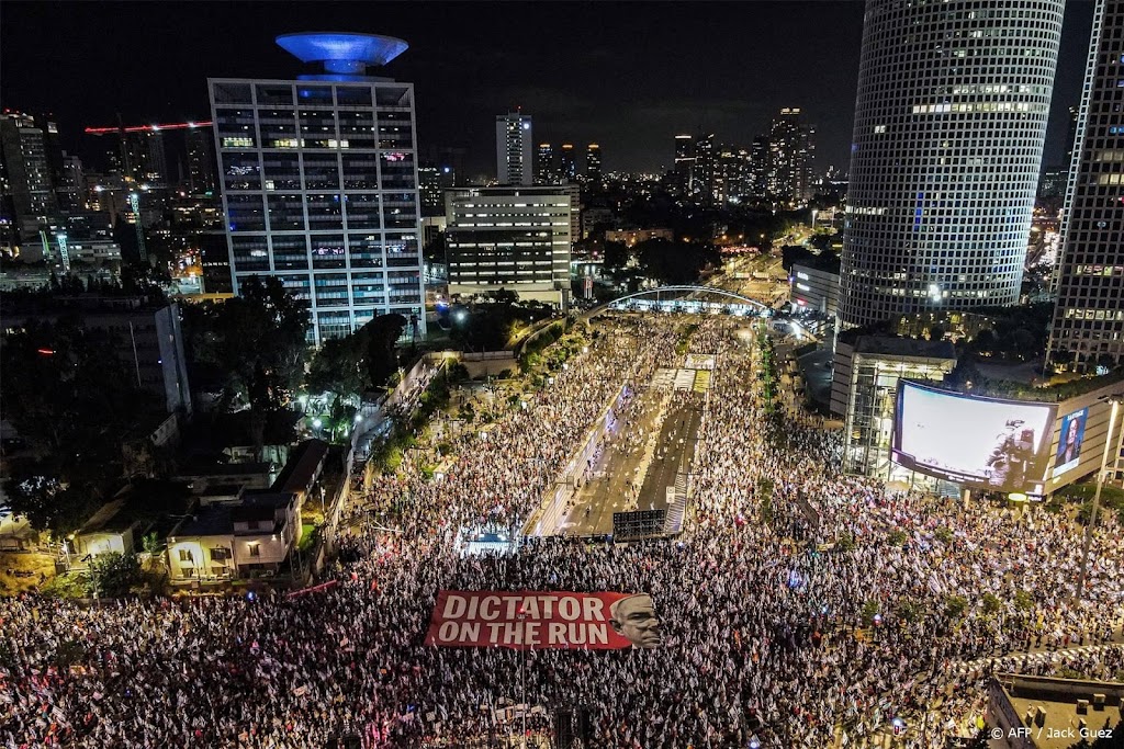 Weer ruim 100.000 Israëliërs de straat op in protest