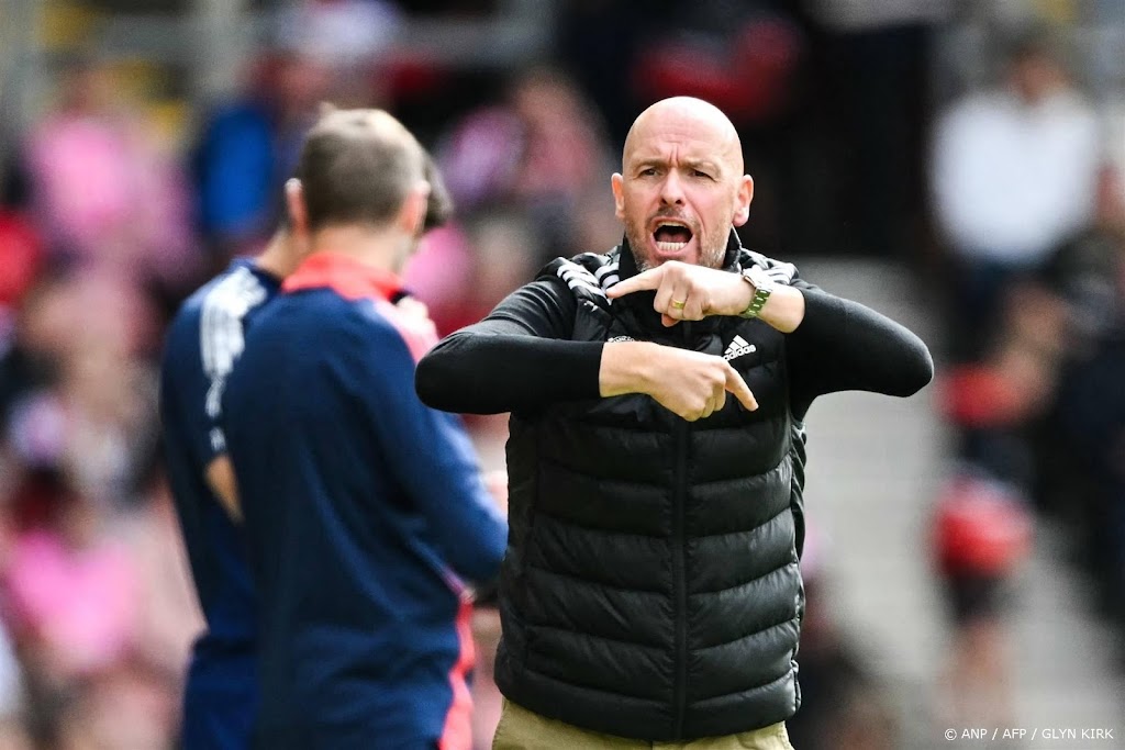 Ook Ten Hag beklaagt zich over volle wedstrijdkalender