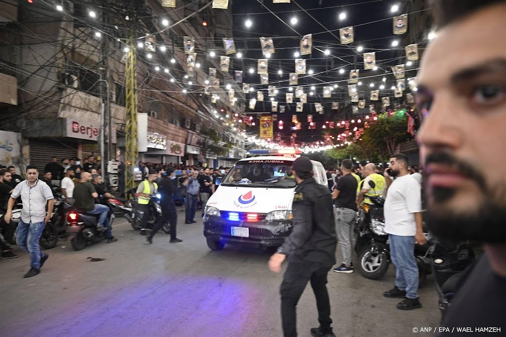 Ambulances Rode Kruis rijden 'af en aan' met gewonden in Libanon