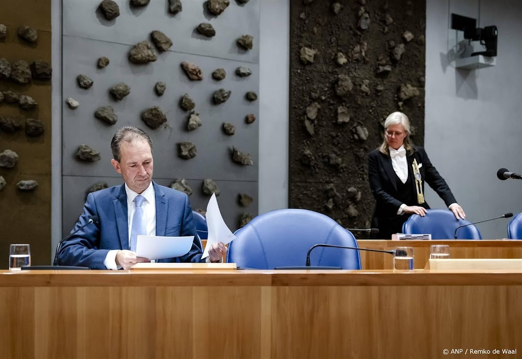 Minister kijkt naar verhalen kosten op werkgever arbeidsmigrant