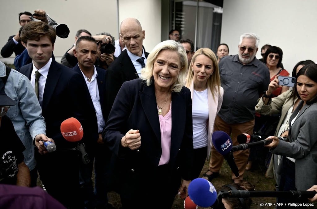 Le Pen: binnen NAVO-verdediging blijven tot einde Oekraïne-oorlog