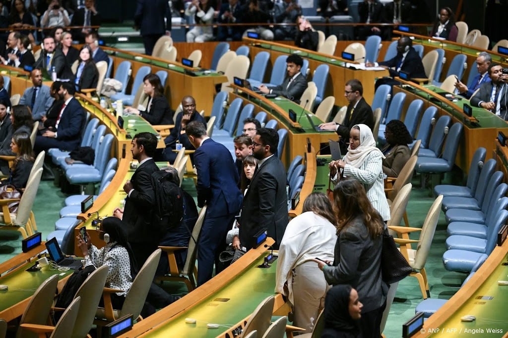 Tientallen diplomaten lopen weg bij start speech Netanyahu bij VN