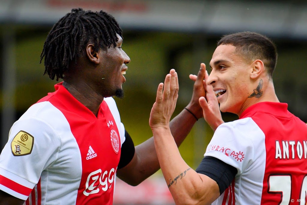 Ajax viert grootste score ooit in eredivisie