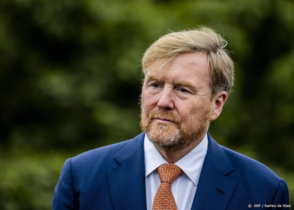 Tweede Kamer houdt koning buiten formatie