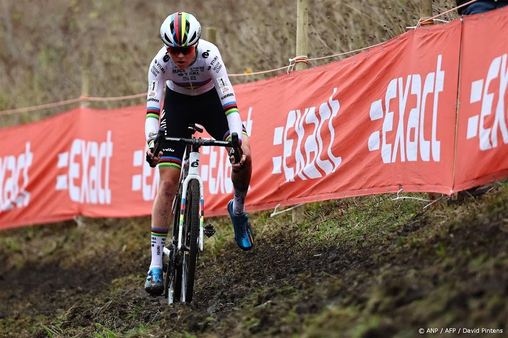 Van Empel verdedigt titel EK veldrijden op 'atypisch parcours'
