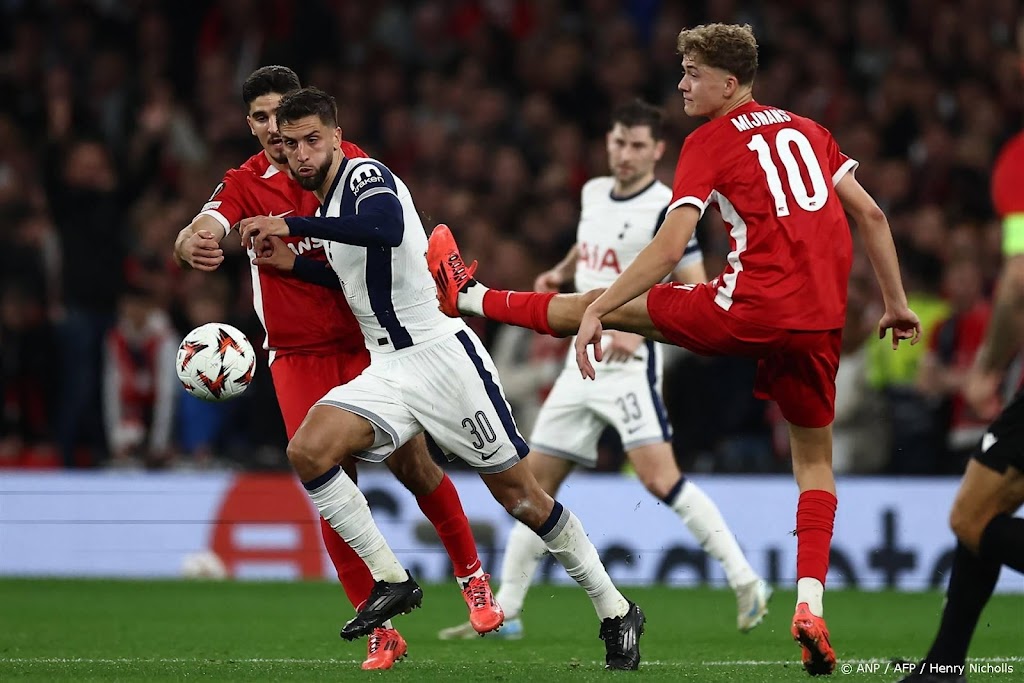 AZ verliest in Europa League bij Tottenham Hotspur