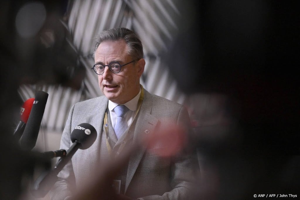 De Wever: andere opties voor geld Oekraïne dan Russische tegoeden