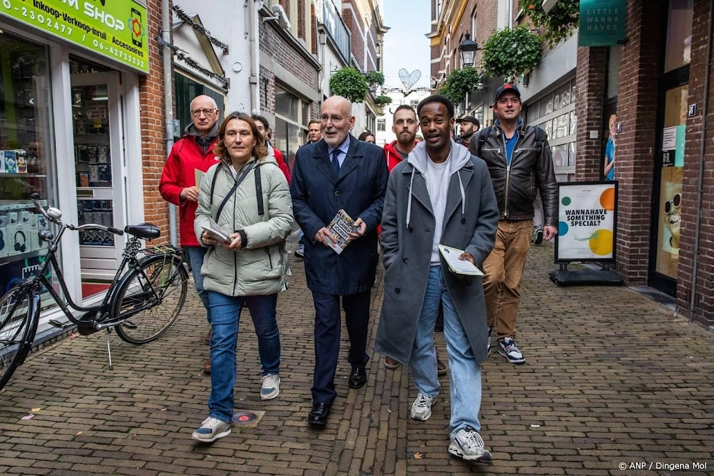 Timmermans wil zwevende kiezers overhalen met zorgstandpunt