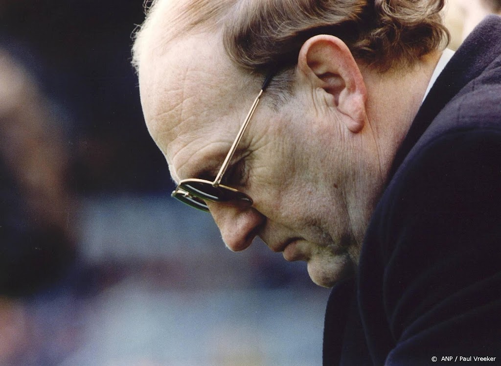 Oud-voetbaltrainer Simon Kistemaker overleden