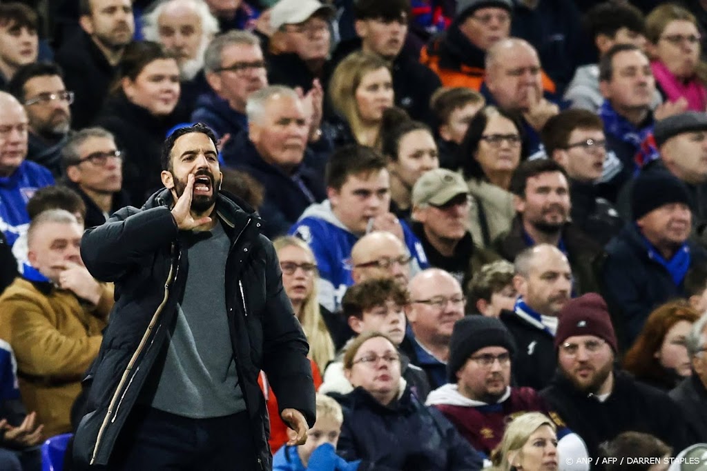 Amorim start ondanks snel doelpunt met gelijkspel bij ManUnited