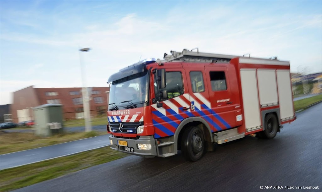 Brand in woning in Tilburg, cafés en hotel ontruimd