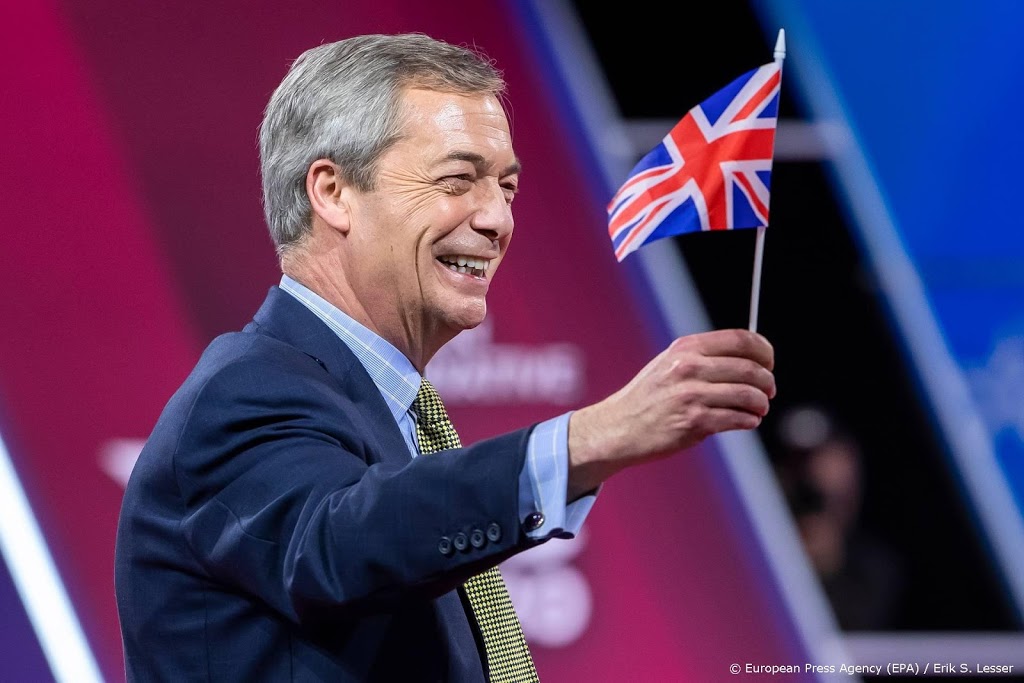 Nigel Farage hoopt dat brexit 'begin van einde' is voor EU