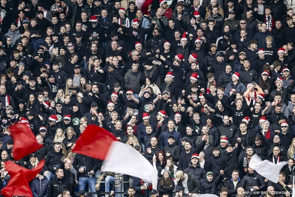 Eredivisie begroet weer meer voetbalfans in stadions