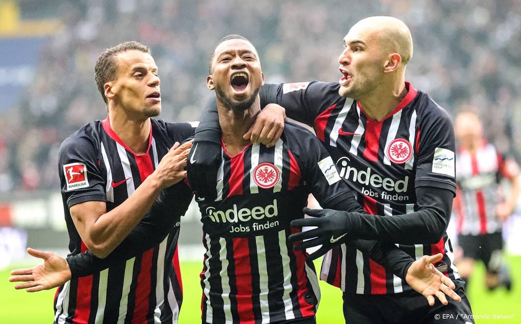 Koploper Leipzig verslikt zich in Eintracht Frankfurt