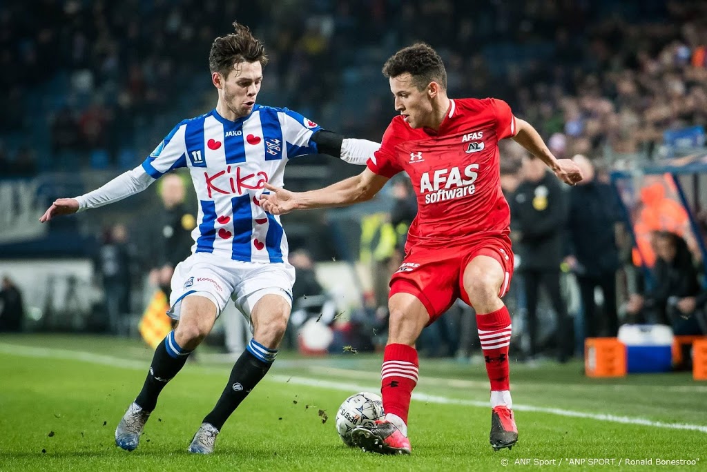 AZ wint in Heerenveen weer eens na twee nederlagen