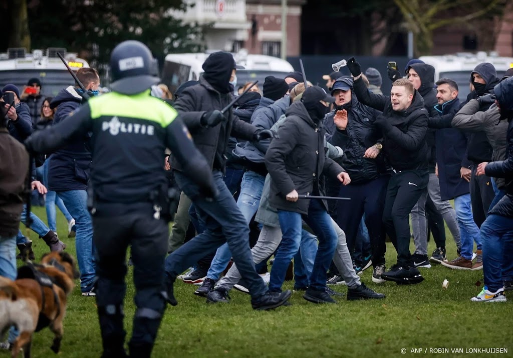 Nog 27 personen vast na demonstratie op Museumplein 