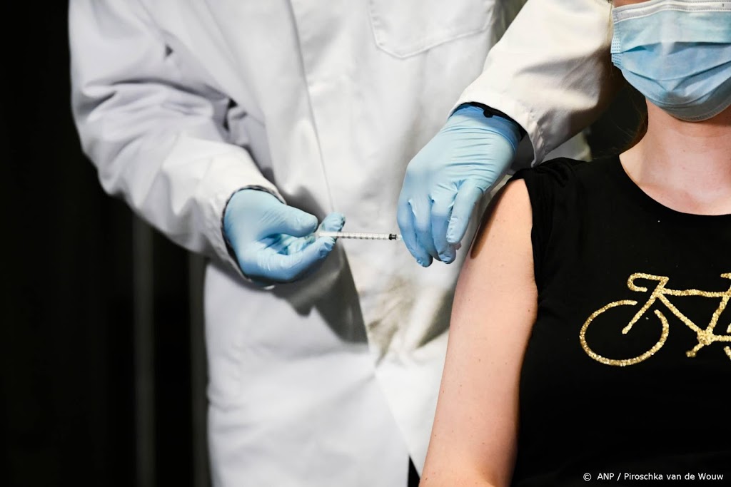 Ruim 100.000 mensen via GGD gevaccineerd tegen coronavirus