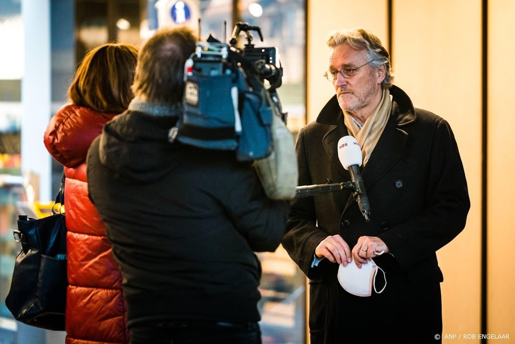 Burgemeester Eindhoven: doe burgerplicht en geef relschoppers aan
