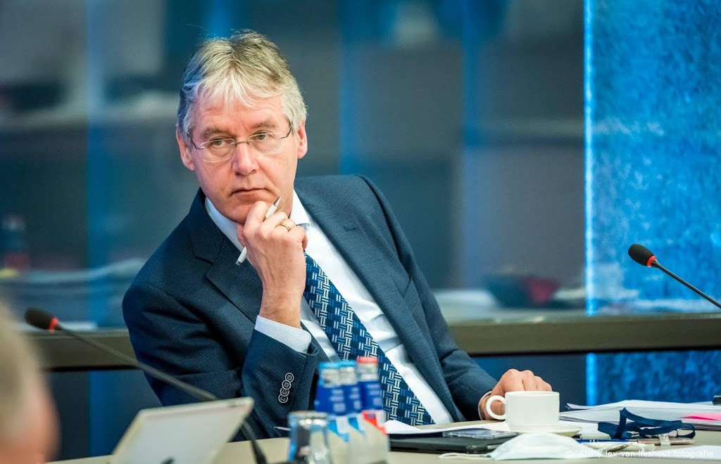 Slob wil eindtoets basisschool dit jaar laten doorgaan
