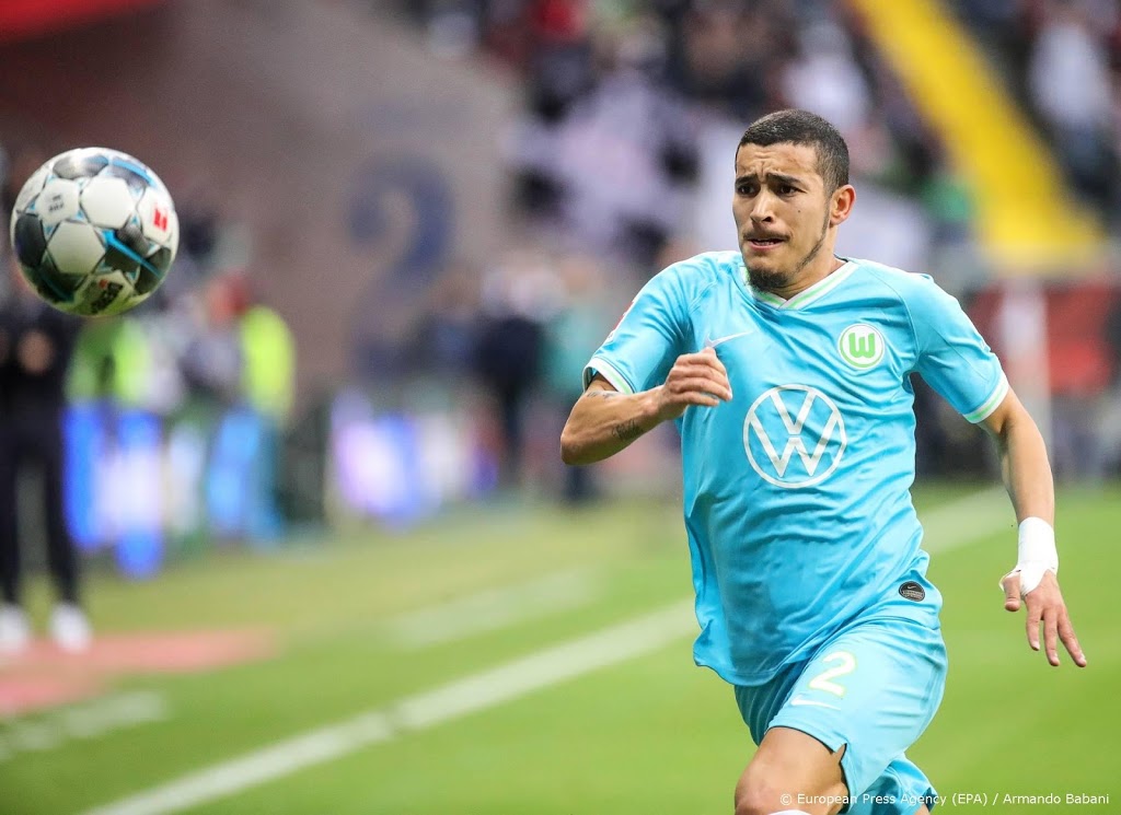 Schalke 04 huurt rechtsback William van VfL Wolfsburg