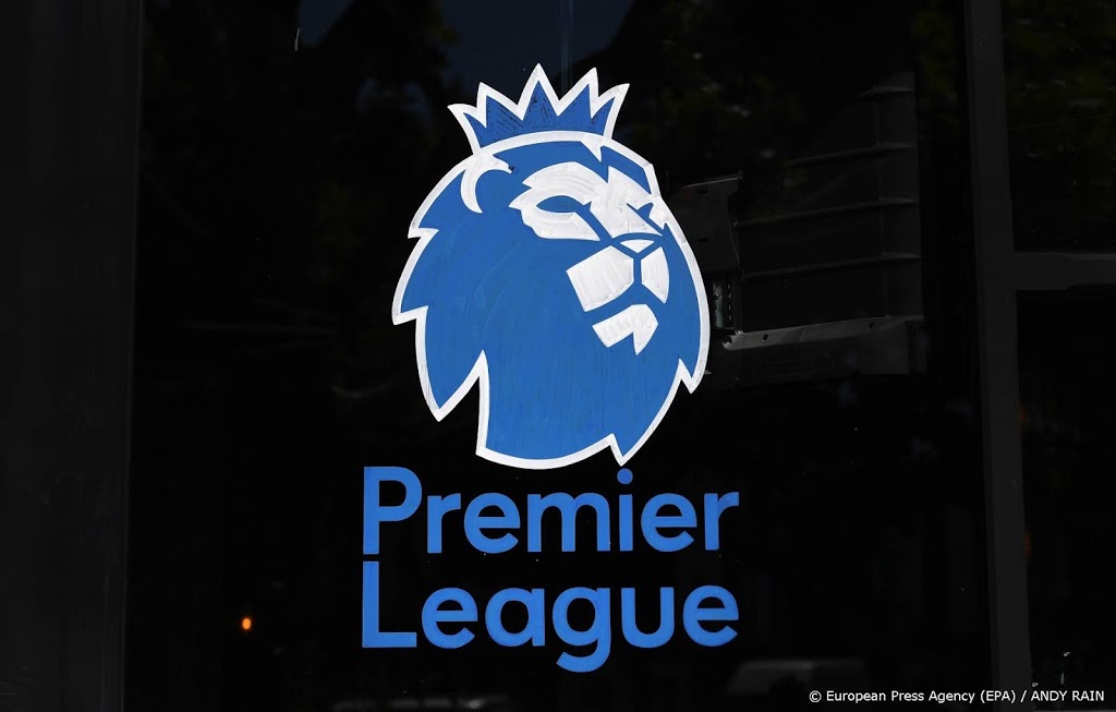 Helft minder coronagevallen in Premier League