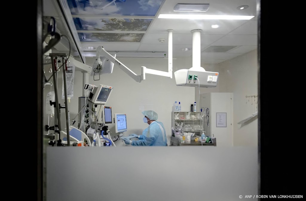 Opnieuw meer coronapatiënten in ziekenhuizen, ic-bezetting daalt