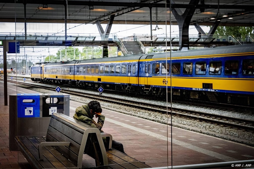 Rover: minder treinen Amsterdam-Rotterdam 'onaangename verrassing'