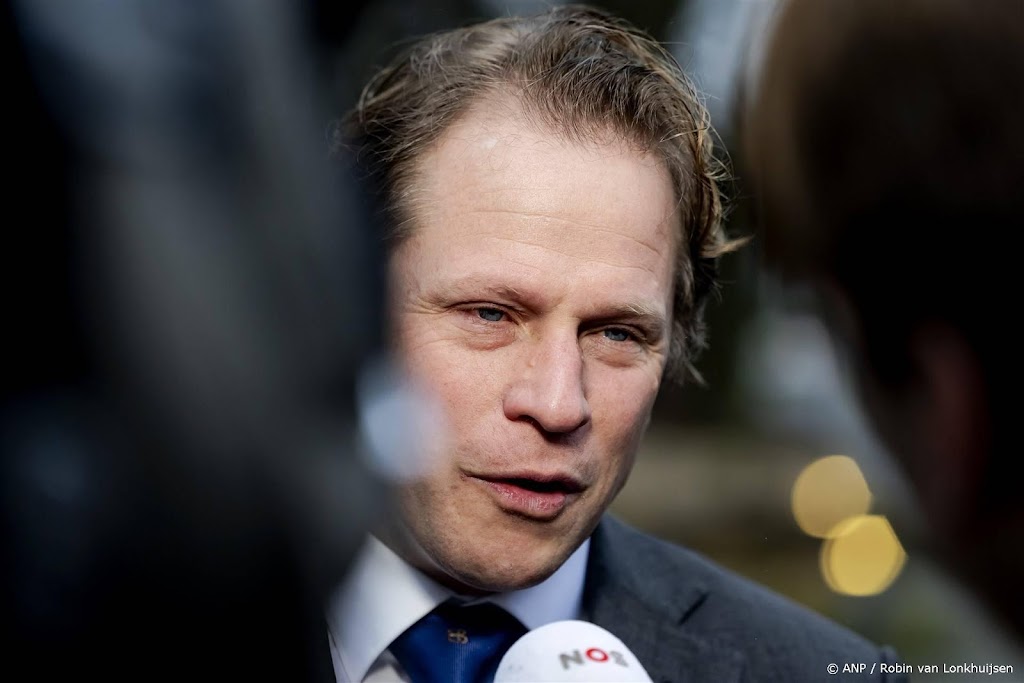 Tuinman zegt dat Defensie moet groeien naar zeker 100.000 mensen 