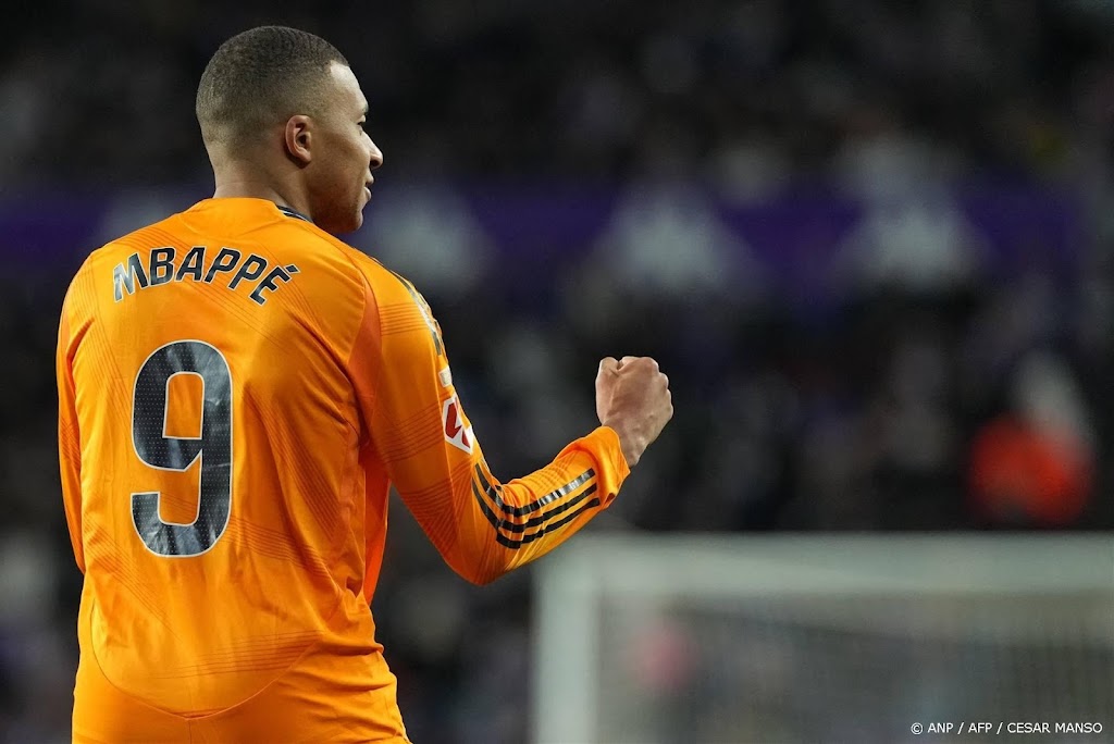 Mbappé leidt Real Madrid met eerste hattrick naar winst