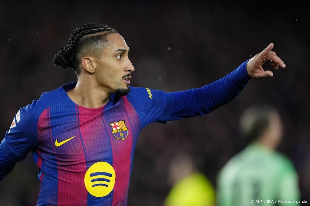 Barcelona neemt na rust afstand van hekkensluiter Oviedo