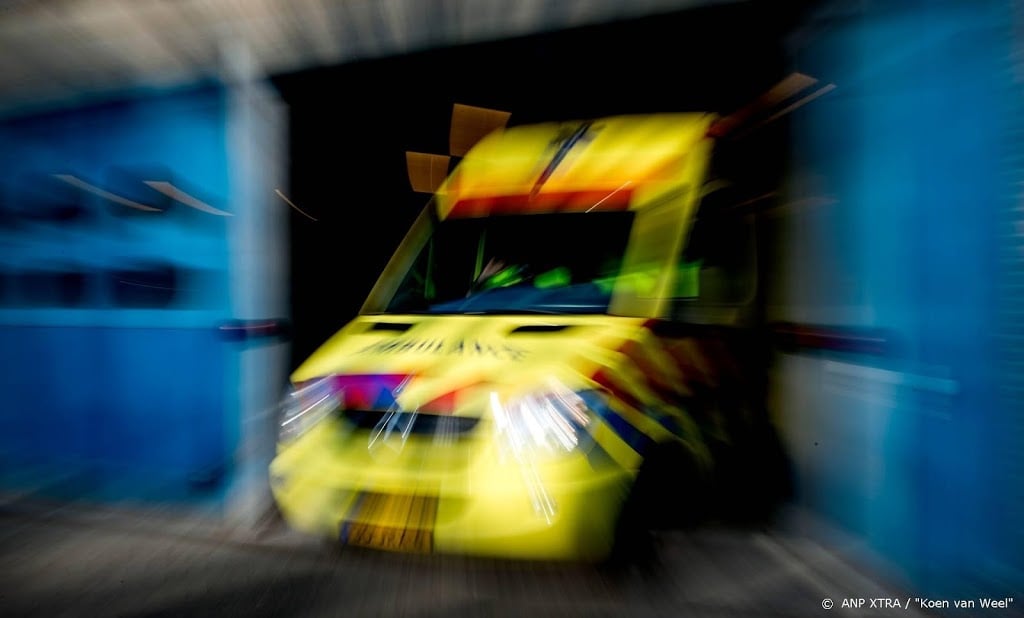 2 volwassenen en 4 kinderen gewond door ongeluk Rotterdam