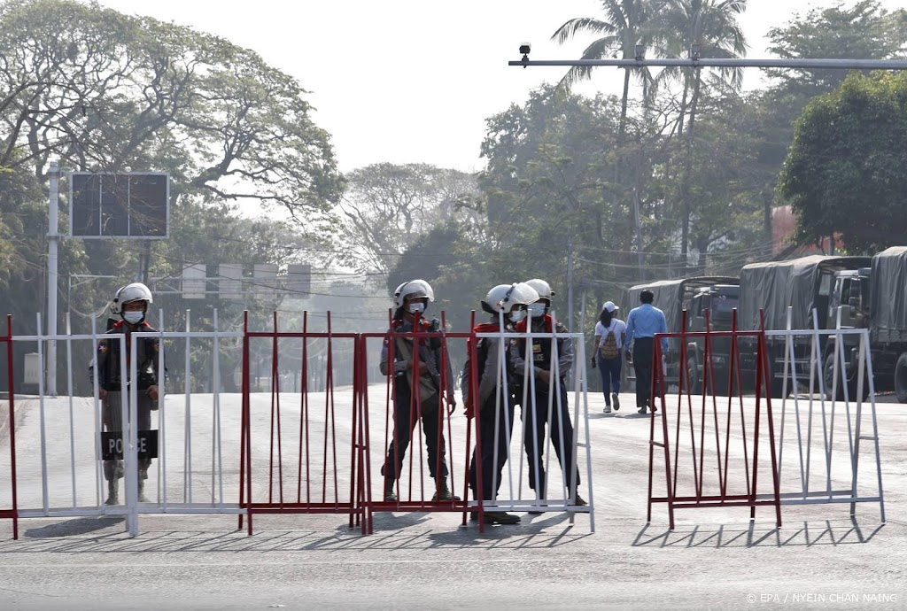 Leger Myanmar verbannen van Facebook na staatsgreep