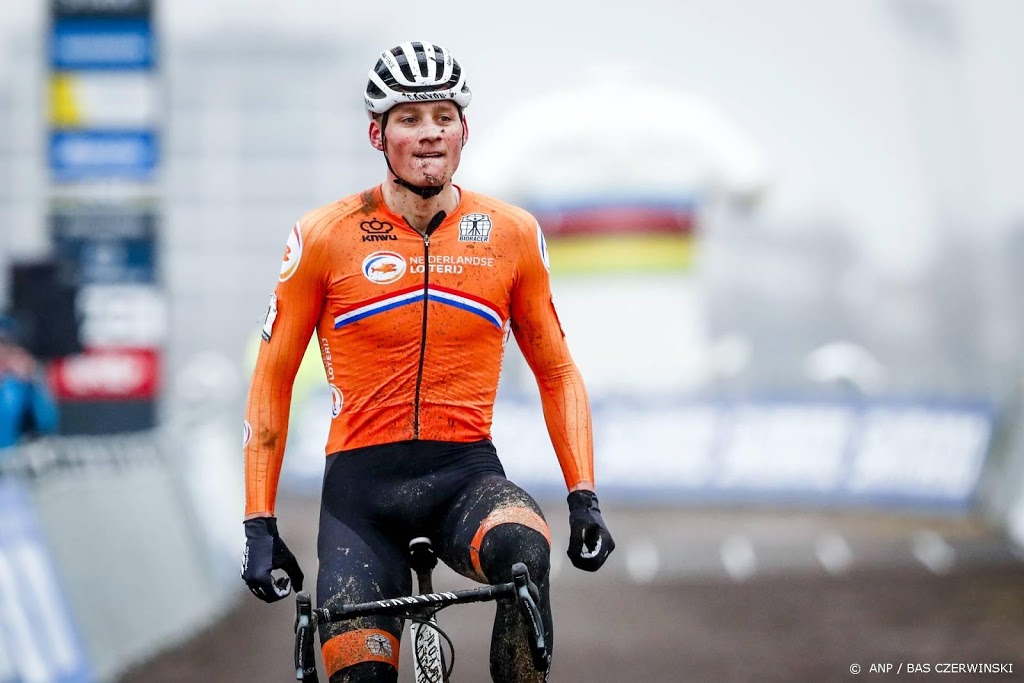 Van der Poel niet in Omloop, wel in Kuurne