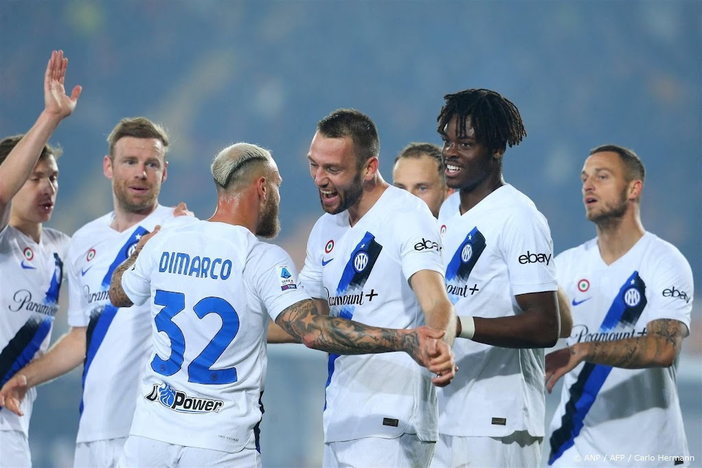 De Vrij draagt met eerste goal van seizoen bij aan 4-0-zege Inter