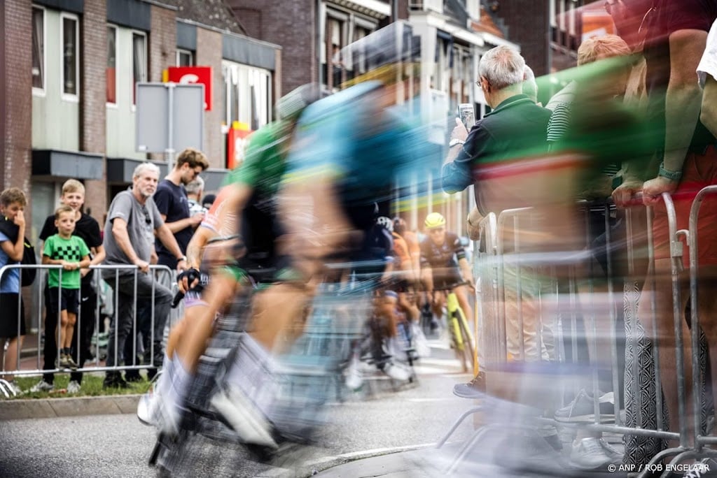 Belgische campagne roept wielerfans op tot respect voor renners 