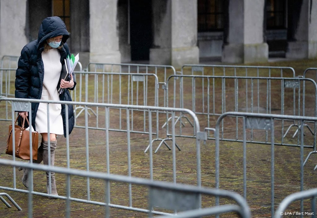 Aantekeningen verkenner Ollongren zichtbaar op ANP-foto