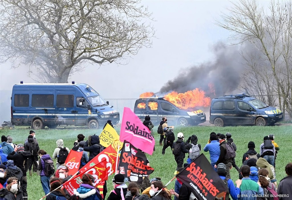 Meerdere zwaargewonden bij betoging tegen Frans waterreservoir 