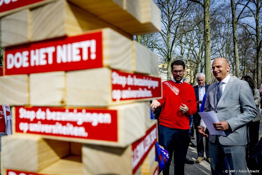 Senatoren kritisch over rechtmatigheid onderwijsbezuinigingen