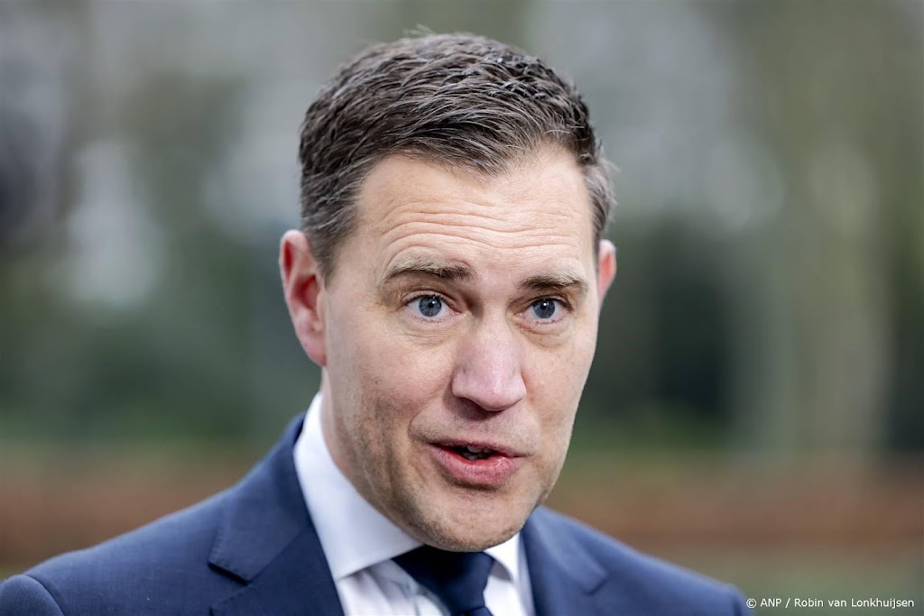 Heinen stuurt wetsvoorstel over contant geld naar Tweede Kamer