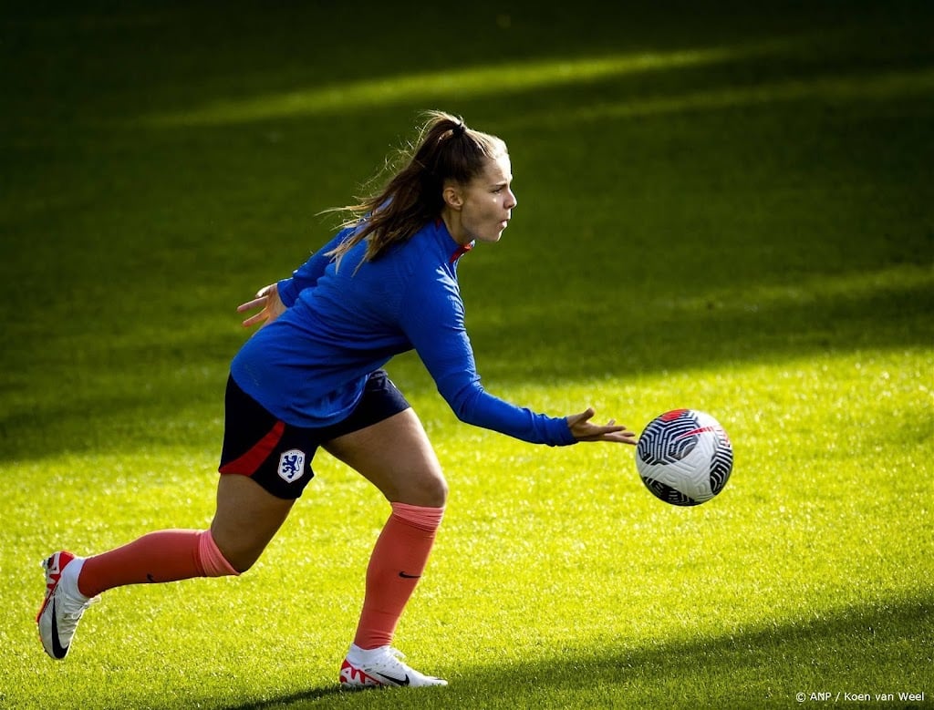 Pelova en Egurrola keren terug in brede selectie Oranjevrouwen