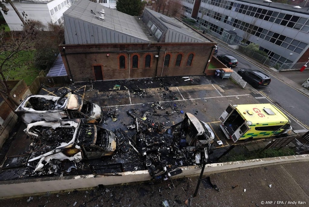 Twee arrestaties om brandstichting Joodse ambulances Londen