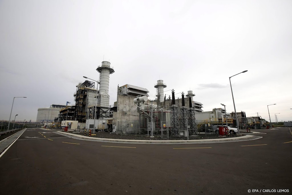 Gasunie verwacht drijvende lng-terminal in augustus in Eemshaven