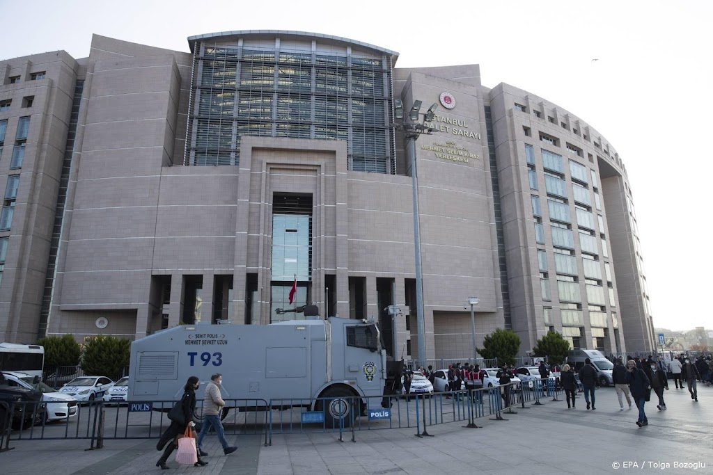Turkse zakenman Kavala veroordeeld tot levenslange celstraf 